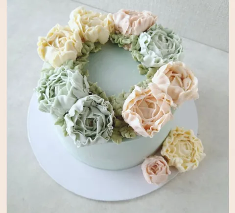 Pastel Peonies, a Fig & Owl cake