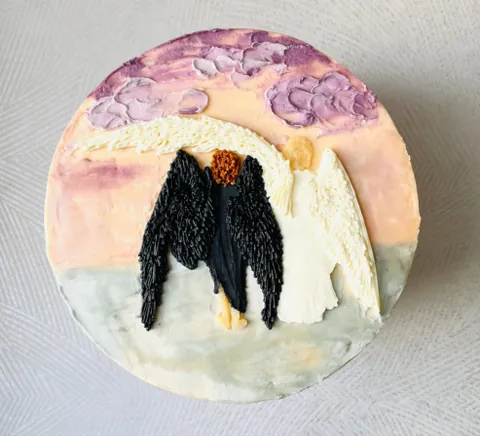 Good Omens, a Fig & Owl cake