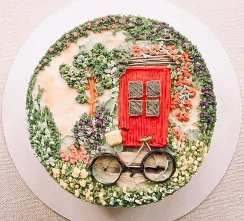 Red Door Cottage, a Fig & Owl cake