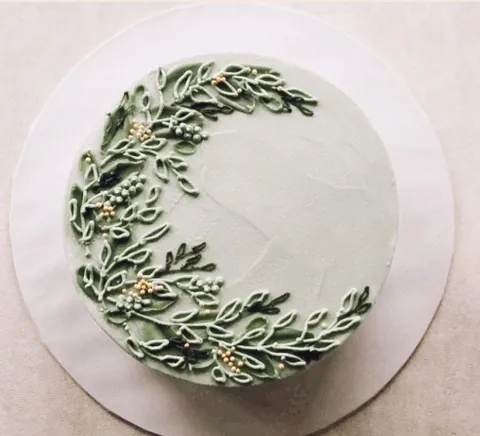 Olivia, a Fig & Owl cake
