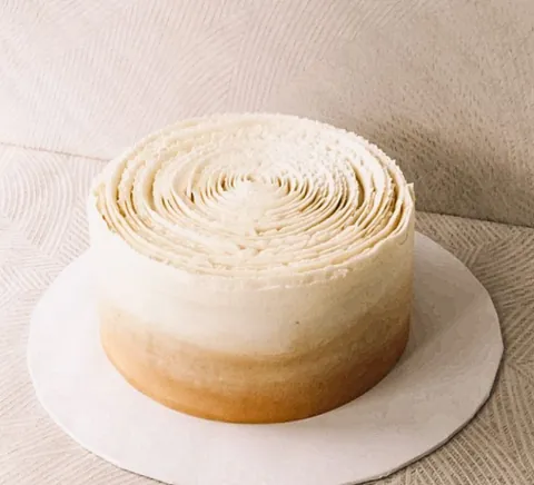Sand Swirl, a Fig & Owl cake