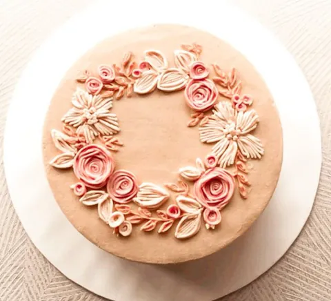 Expresso Wreath, a Fig & Owl cake
