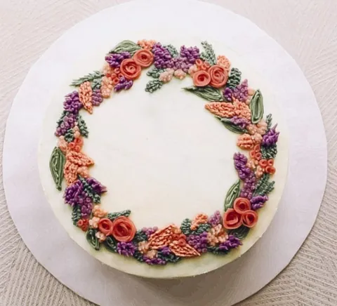 Fleur, a Fig & Owl cake