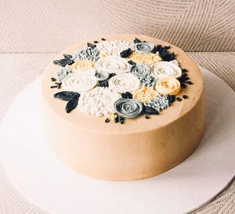 Salzburg, a Fig & Owl cake