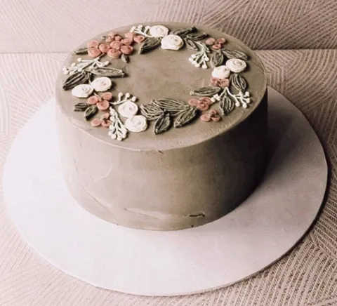 Stormy Grey, a Fig & Owl cake