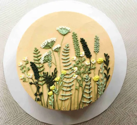 Wild Meadow, a Fig & Owl cake