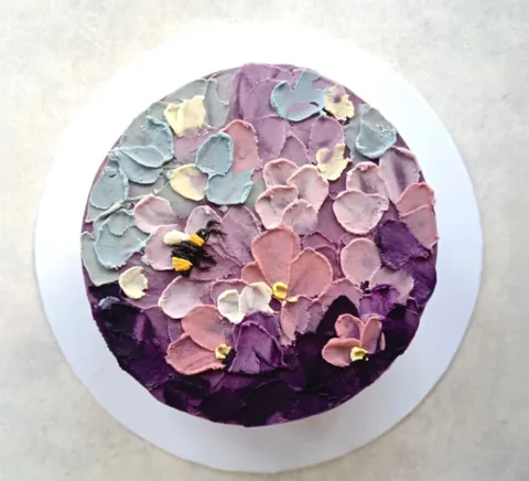 Spring Bee, a Fig & Owl cake
