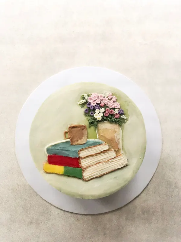 A Fig & Owl buttercream cake