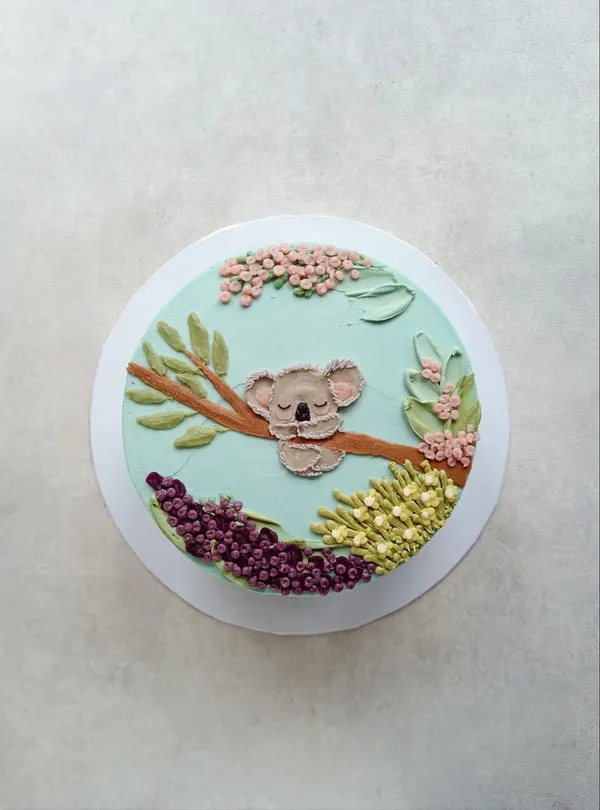 A Fig & Owl buttercream cake