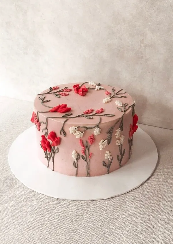A Fig & Owl buttercream cake