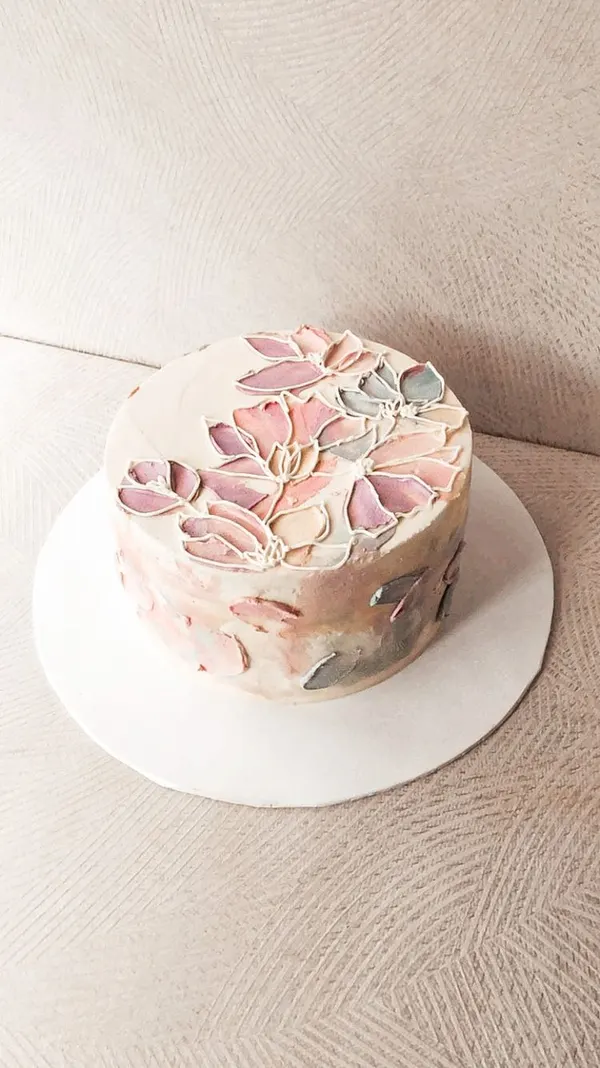 A Fig & Owl buttercream cake